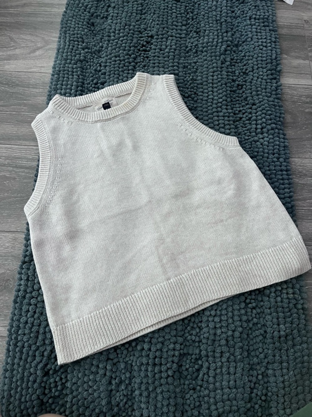 Cream Knit Sleeveless Sweater Tank. NWT